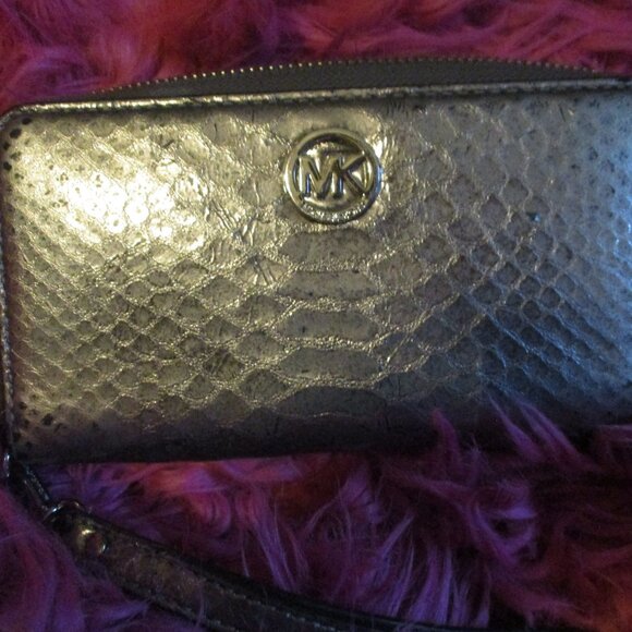 Michael Kors Ciara metallic silver Nickel  large satchel & wallet - Picture 12 of 15